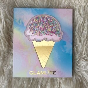 Glamlite "Ice Cream Dream" eyeshadow palette